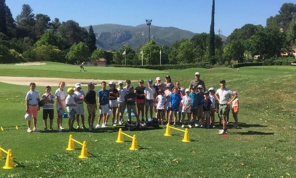 Ecole de golf - stage de golf junior Marseille