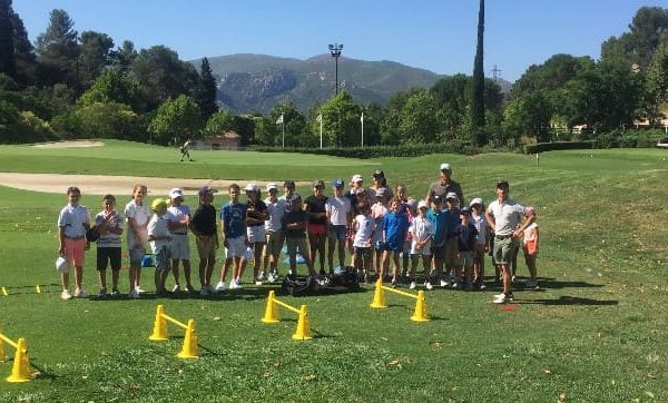 Le golf pour les enfants à Marseille