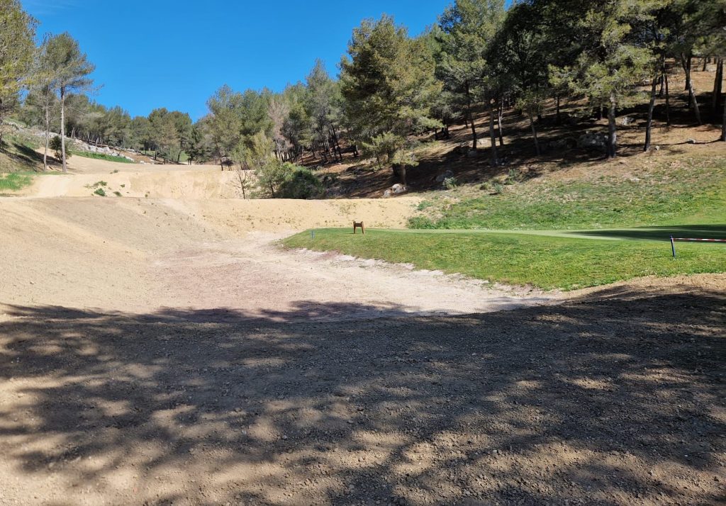 Environnement actions mois par mois - Golf Bastide de la Salette à Marseille Trou 12 b