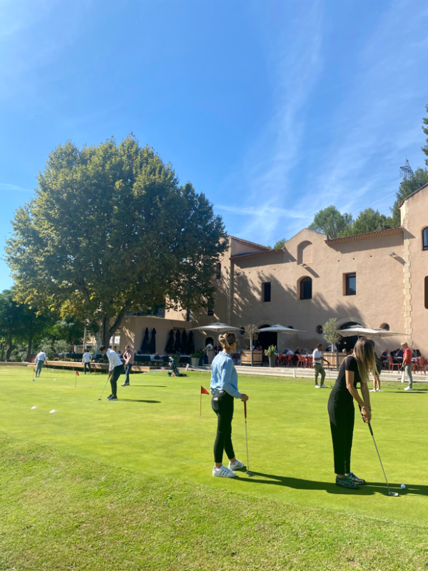 Initiation Mensuelle au Golf Bastide de la Salette à Marseille